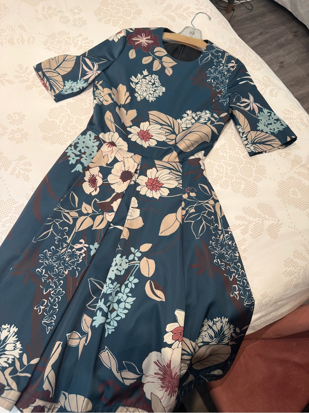 Floral knee Length Dress in Teal